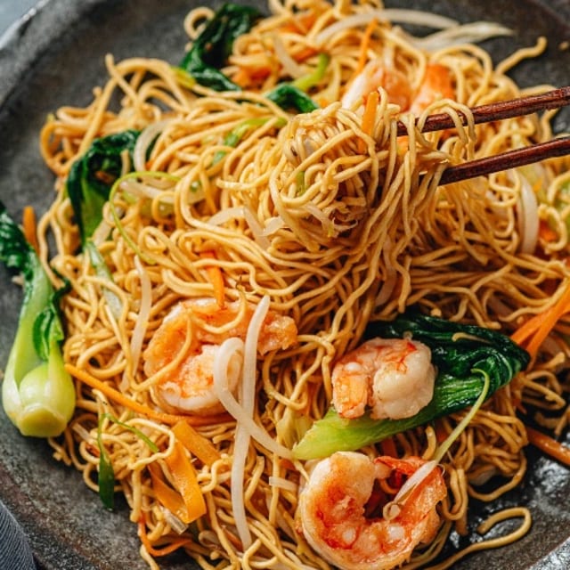 D71. Shrimp Lo Mein or Spaghetti Lo Mein 🥜.