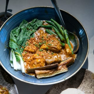 F49. Kare Kare (Beef Flank)