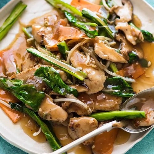 D21. Chicken Chop Suey.